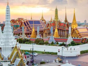 Bangkok City Explorer: 4-Day Culture & Contrast Tour